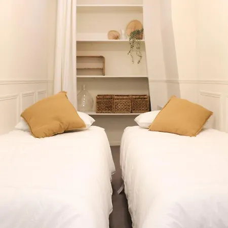 Atypical T3 In The Heart Of Appartement